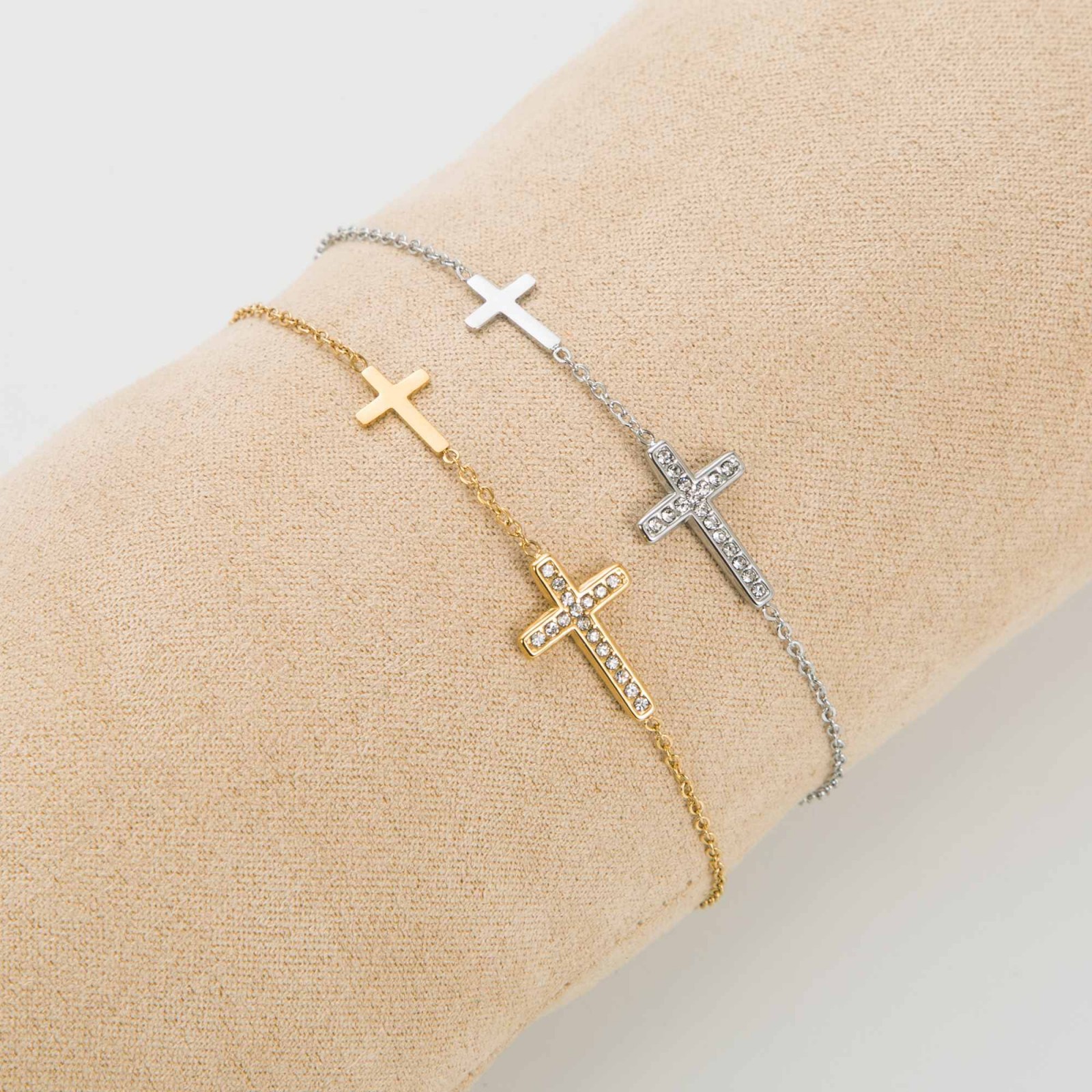 Bracelet Pendentif Double Croix avec Strass 