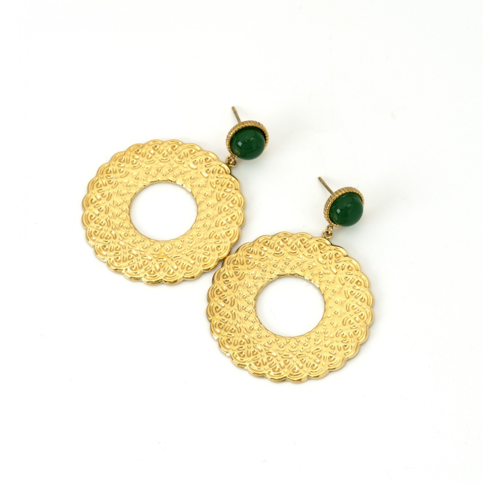 Round and Detailed Teardrops with Stone Studs Stone:Green Agate