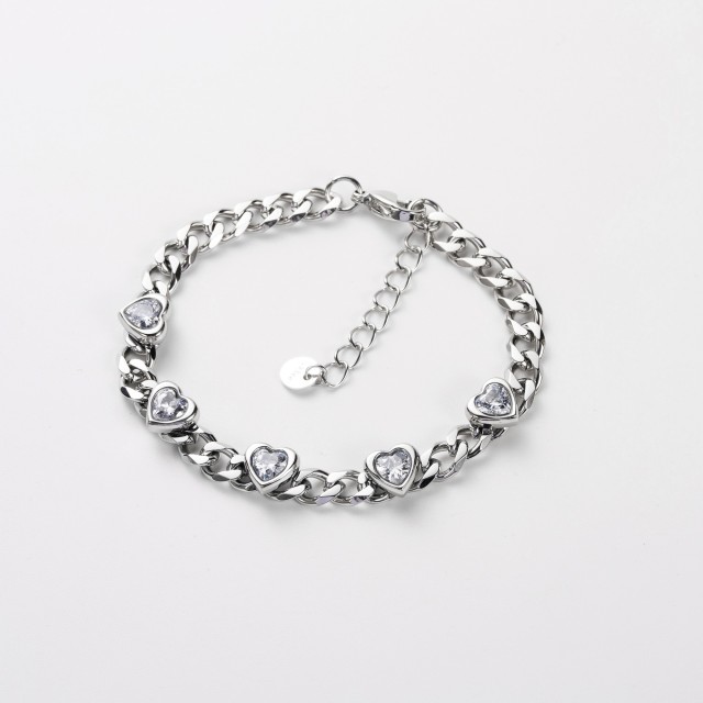 Large Chain Bracelet with Strass Hearts Color:Silver