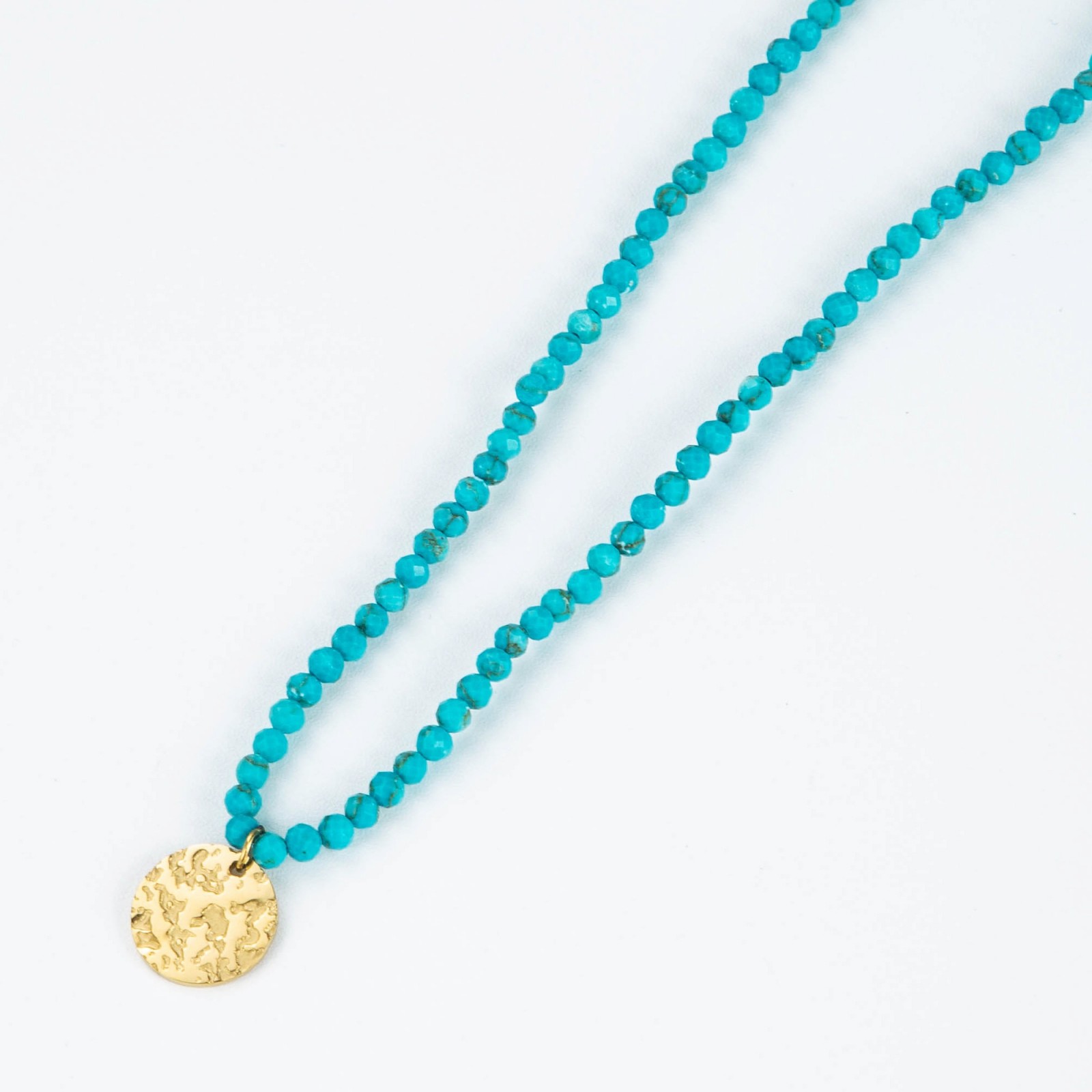 Collier pierre Couleur:Bleu